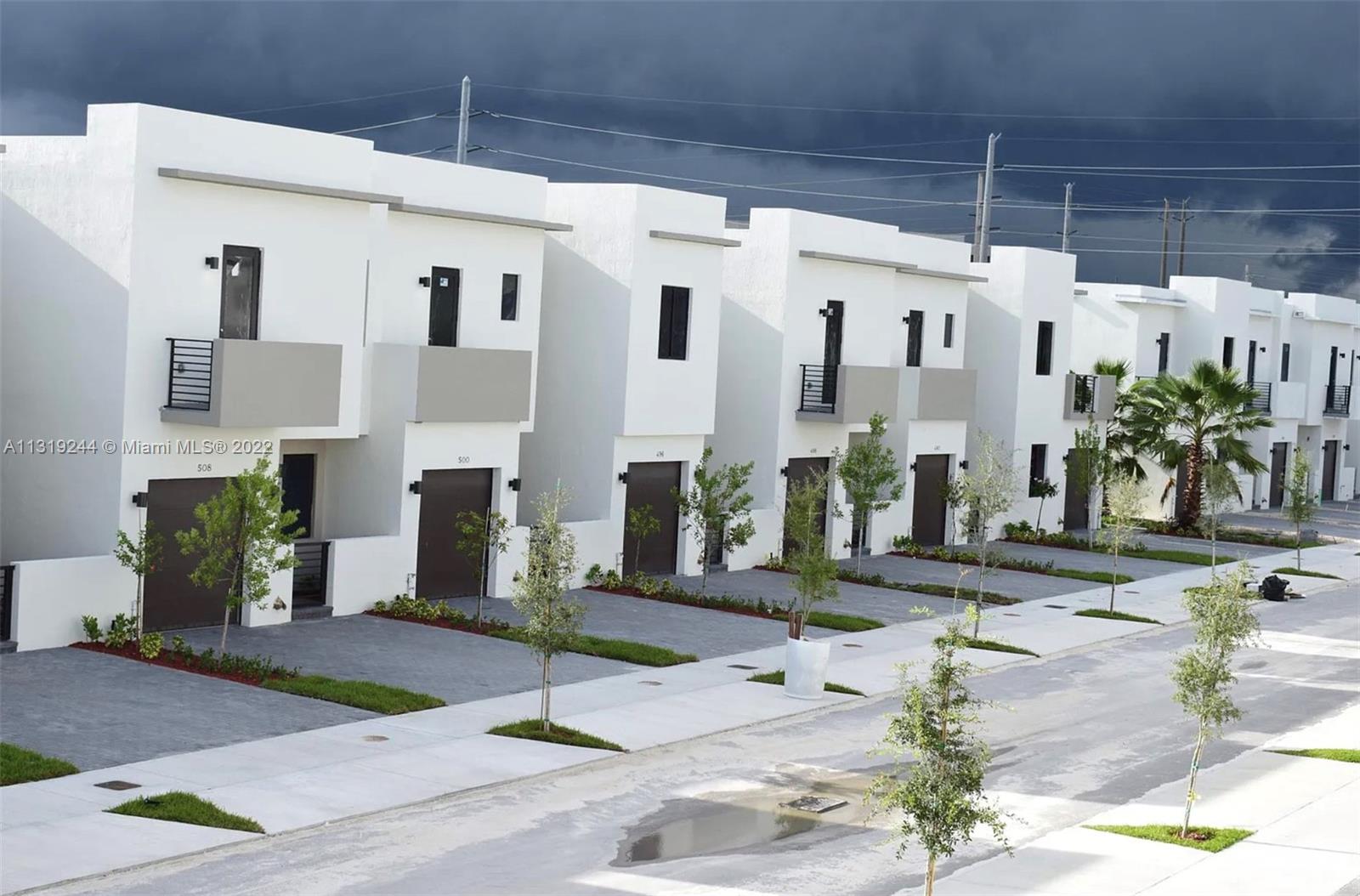 CENTURY PARK PLACE - Residential Lease