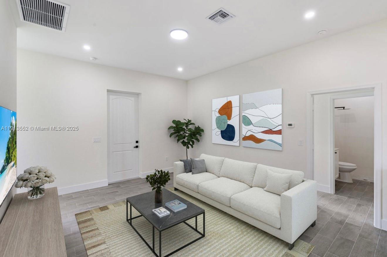 Lehigh Acres - Residential Lease