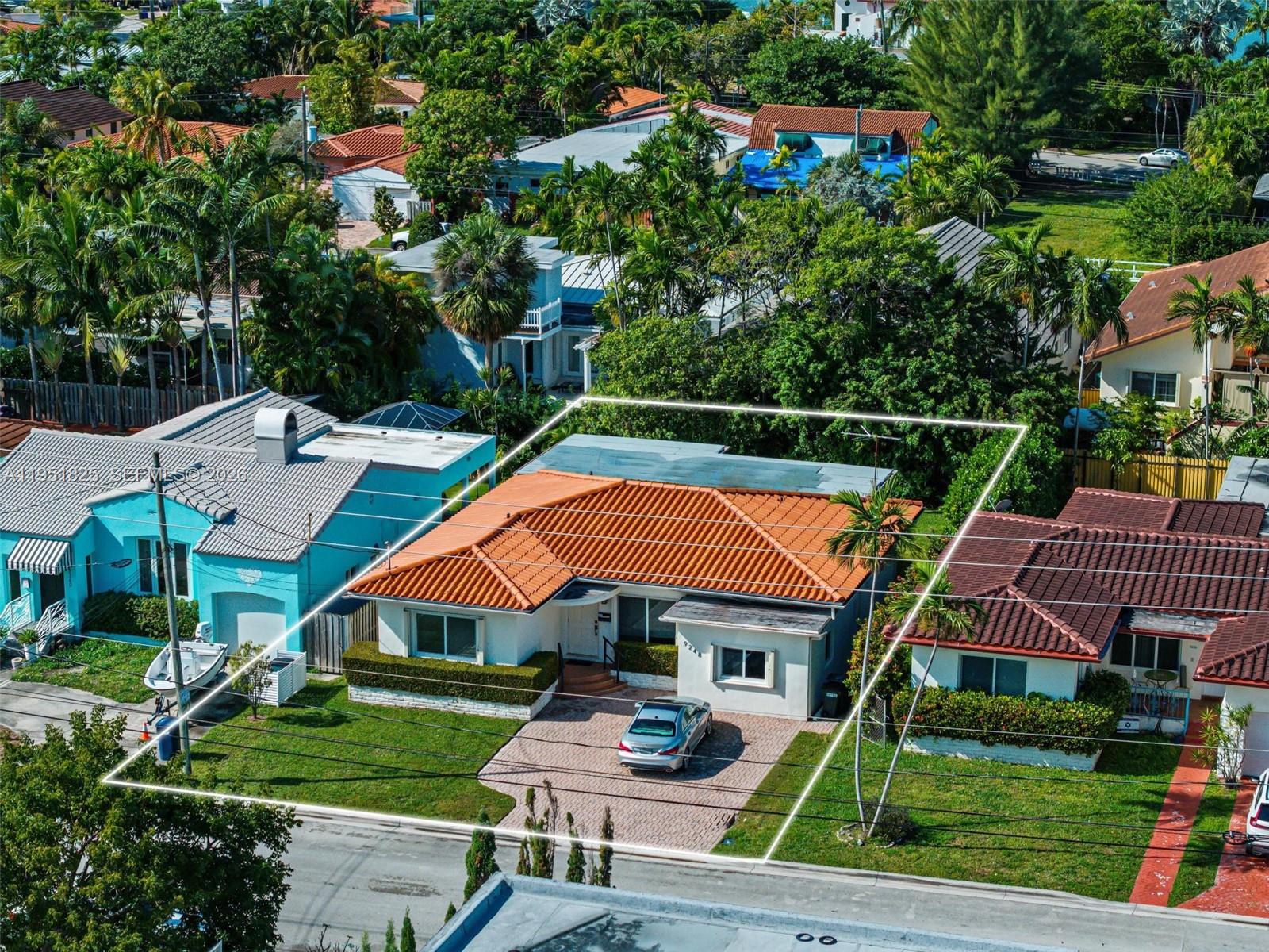 ALTOS DEL MAR NO 5 - Residential