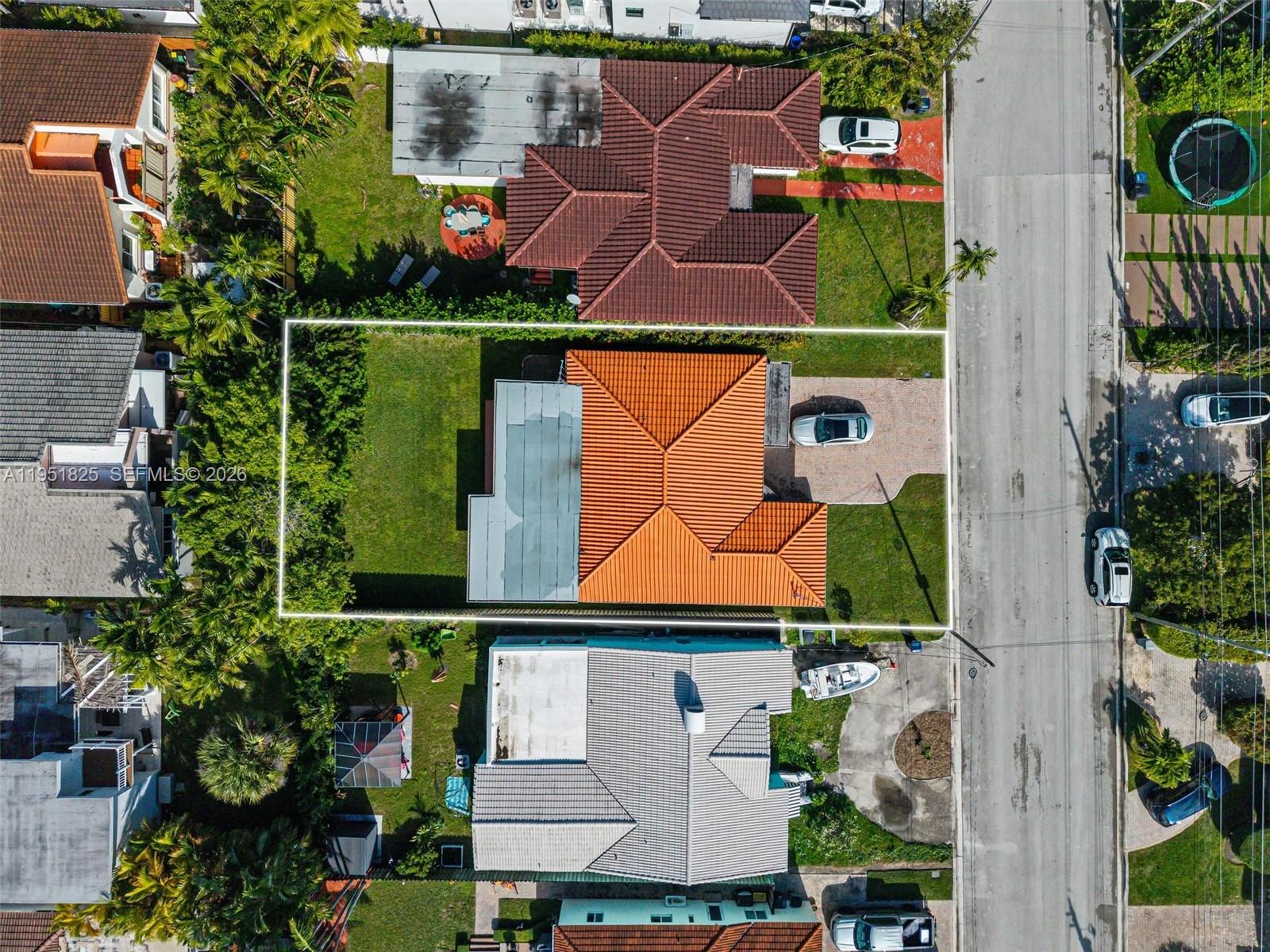 ALTOS DEL MAR NO 5 - Residential