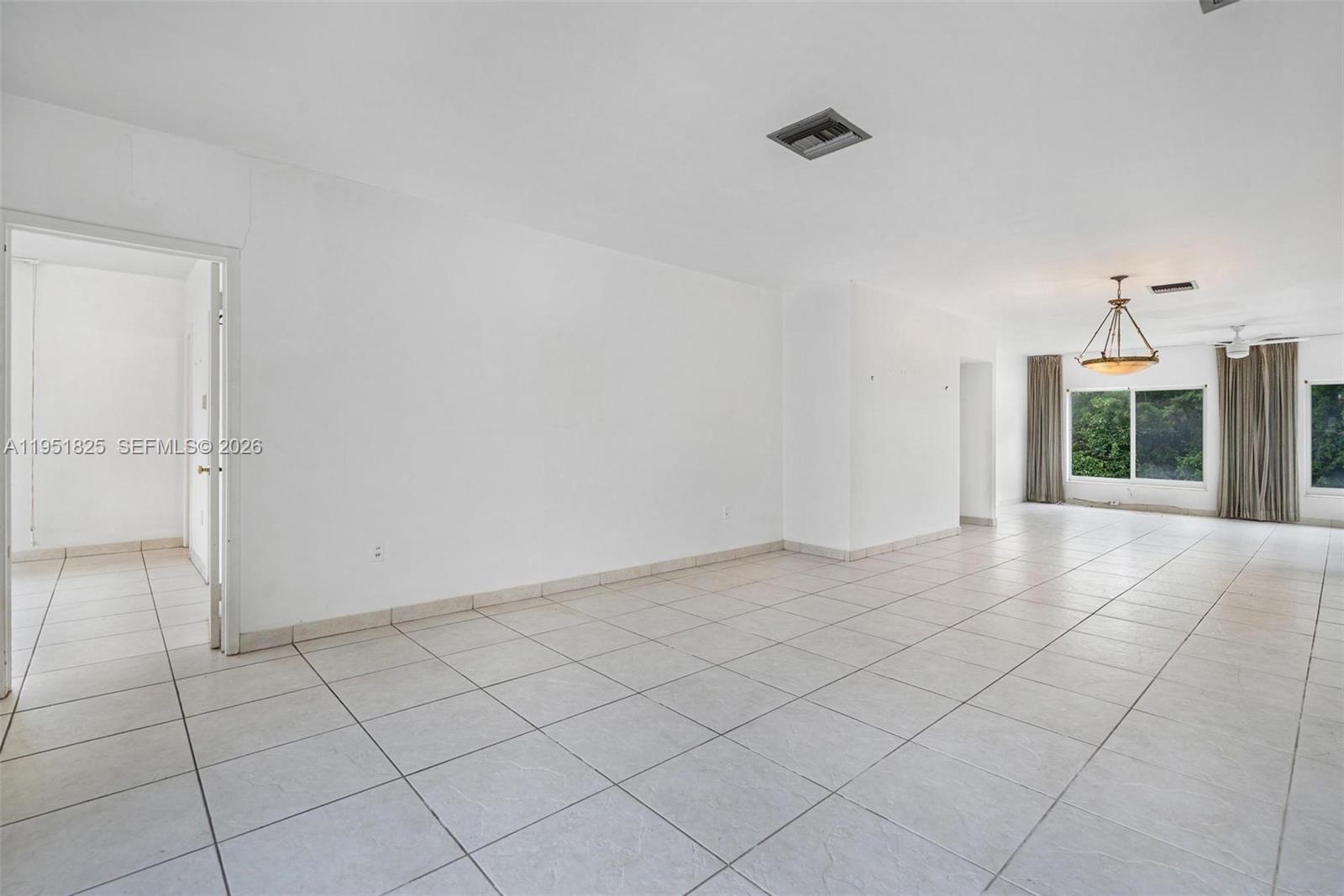 ALTOS DEL MAR NO 5 - Residential