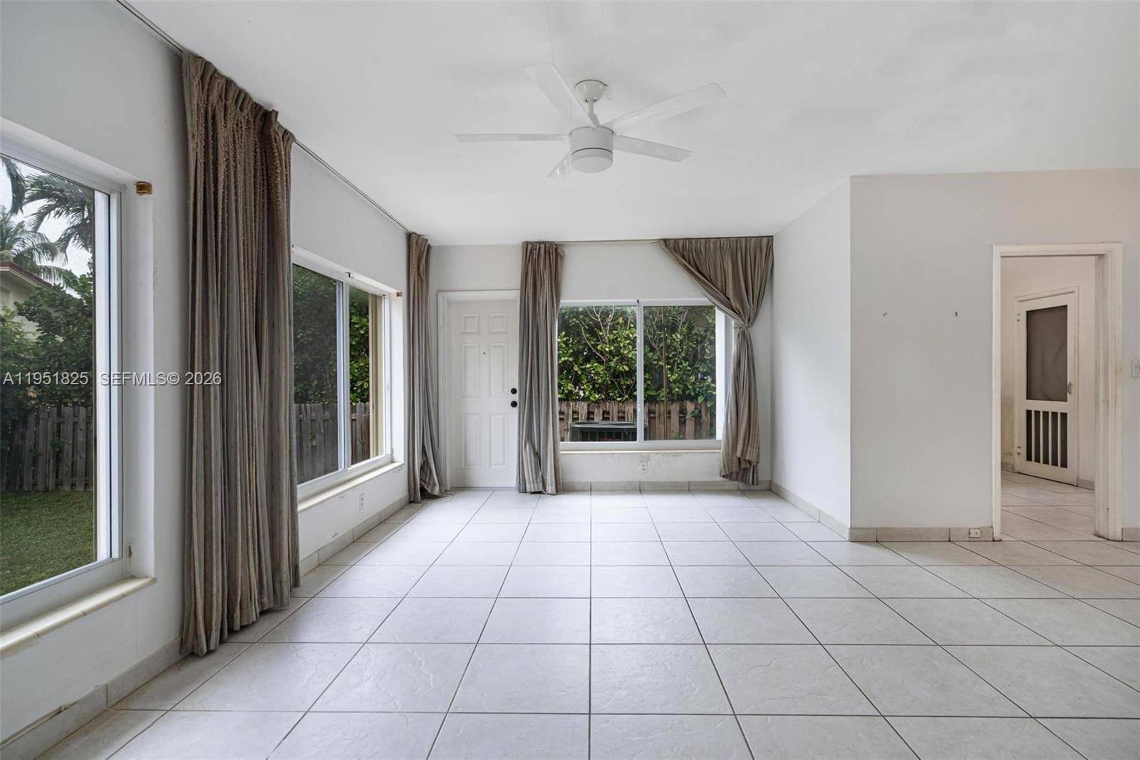 ALTOS DEL MAR NO 5 - Residential