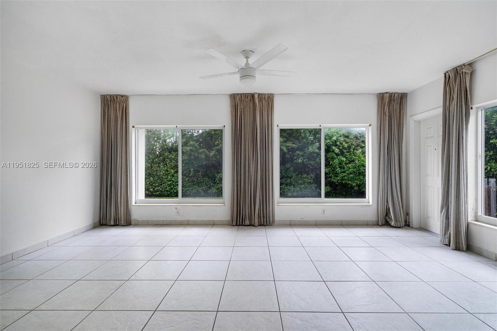 ALTOS DEL MAR NO 5 - Residential