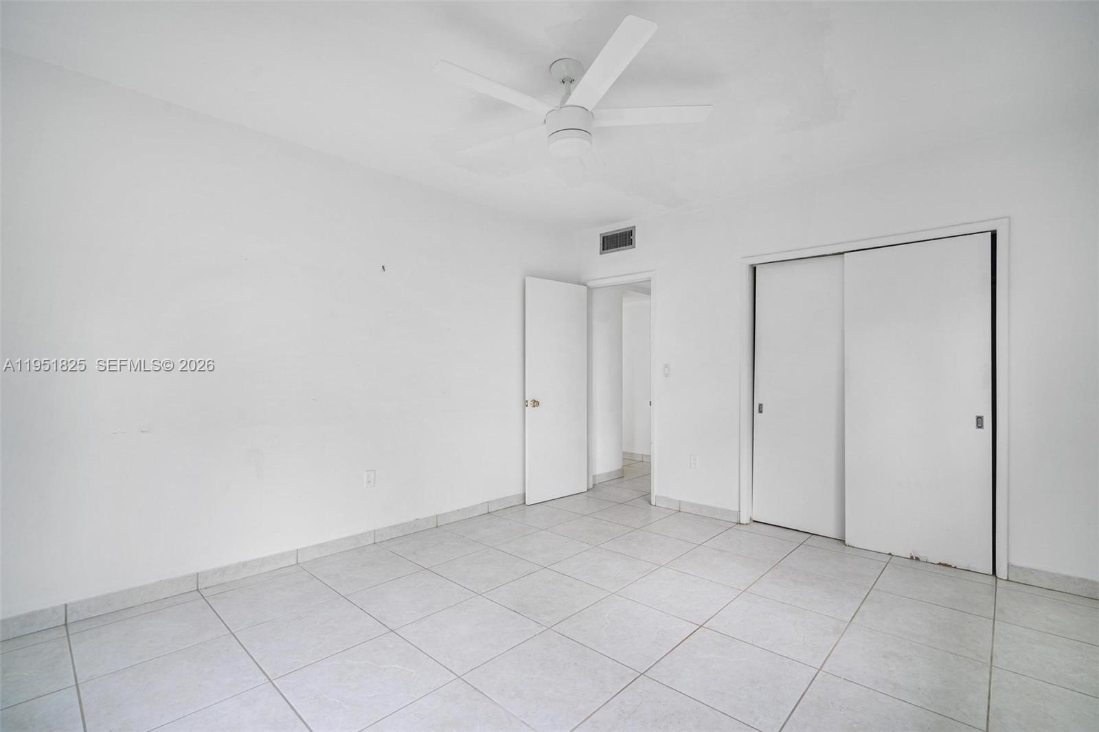 ALTOS DEL MAR NO 5 - Residential