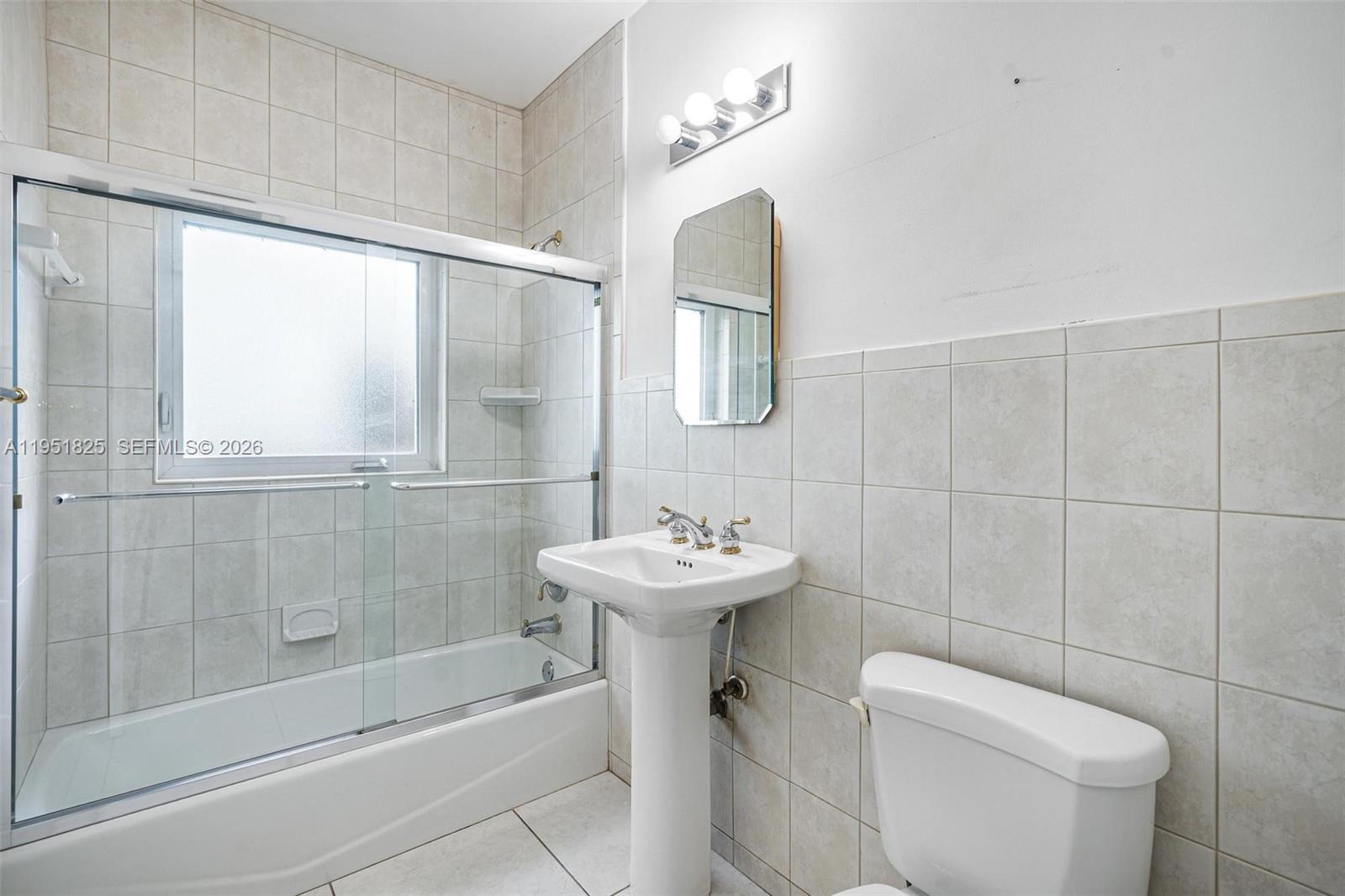 ALTOS DEL MAR NO 5 - Residential