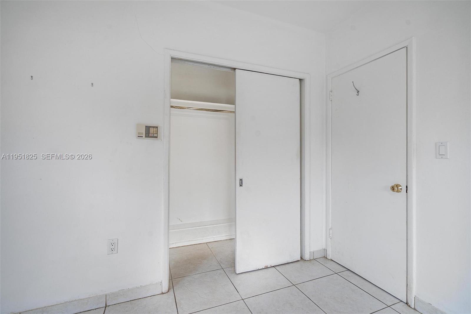 ALTOS DEL MAR NO 5 - Residential