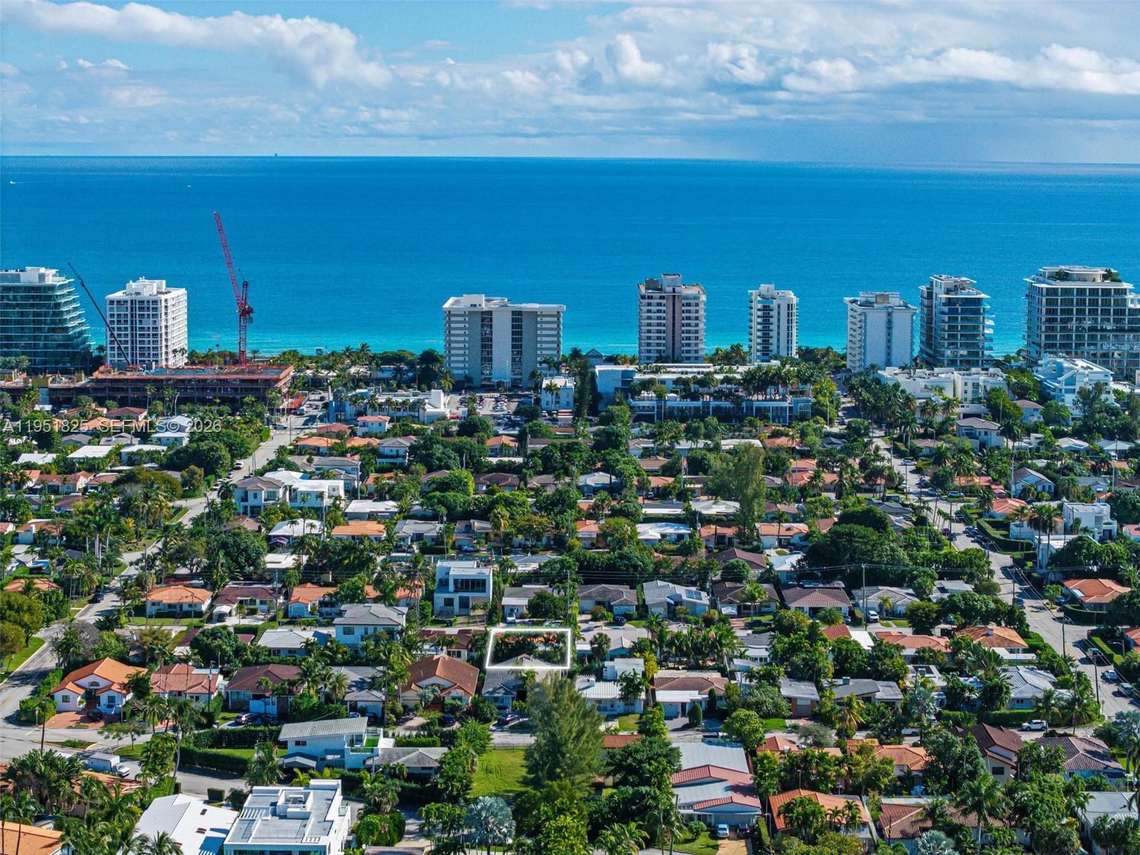 ALTOS DEL MAR NO 5 - Residential