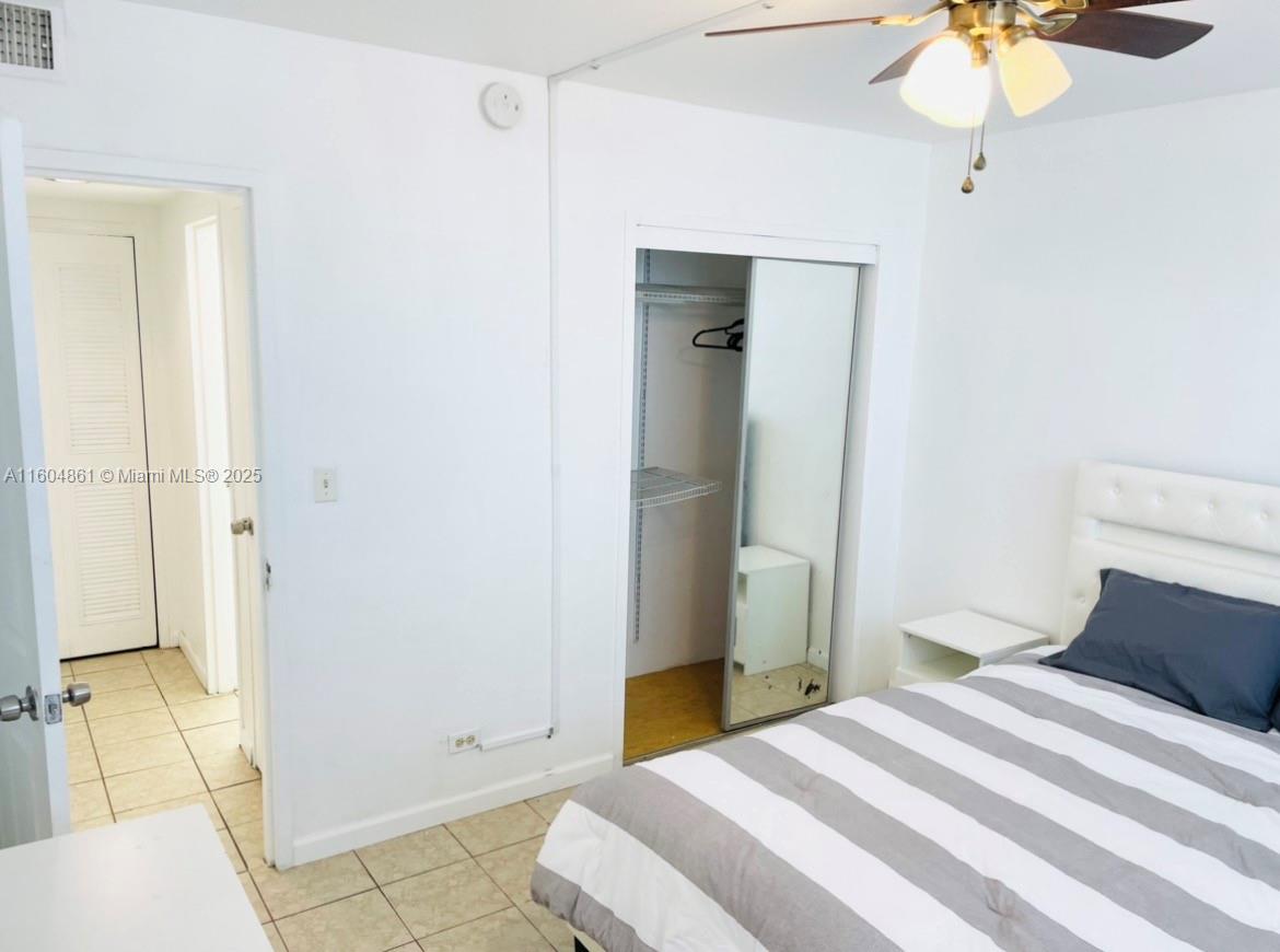 EASTERN SHORES WHITE HOUS - Residential