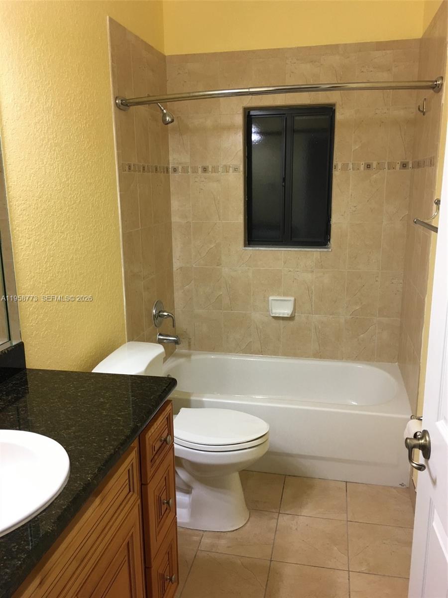 HILDAS ESTATES - Residential Lease