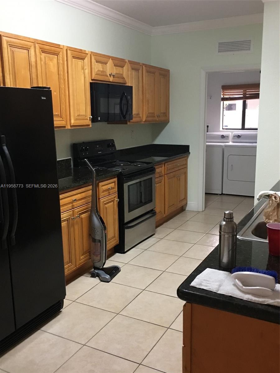 HILDAS ESTATES - Residential Lease