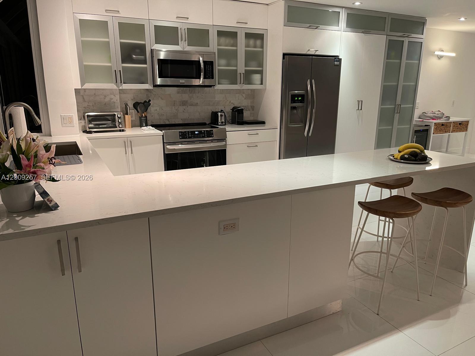 KEY COLONY NO 2 CONDO - Residential Lease
