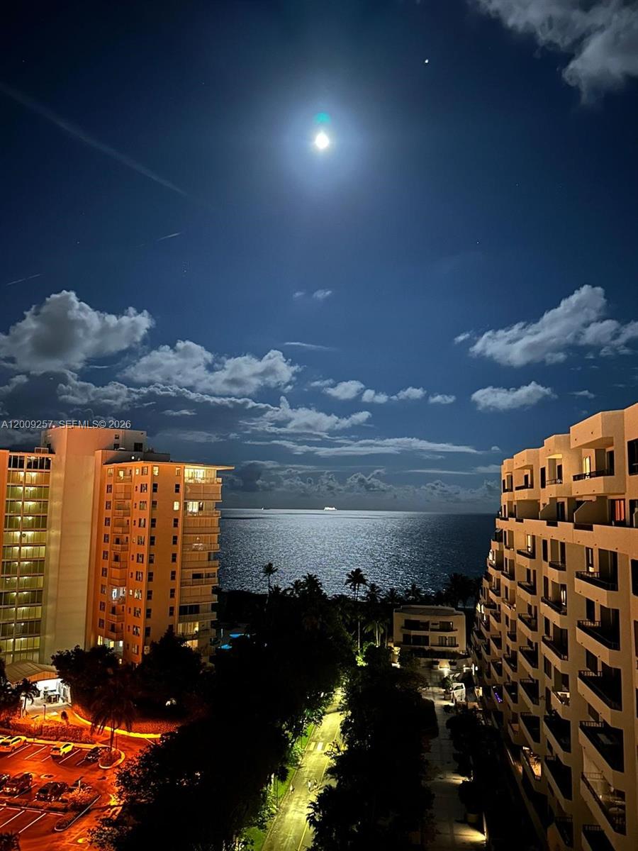 KEY COLONY NO 2 CONDO - Residential Lease