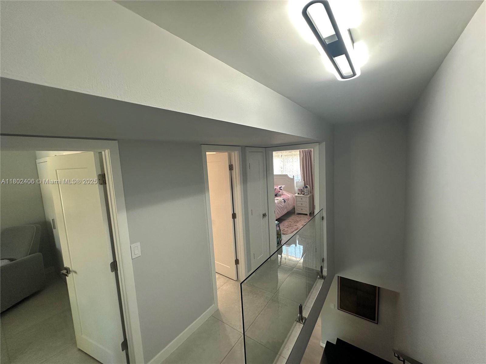 KENDALE LK TOWNHOUSE COND - Residential