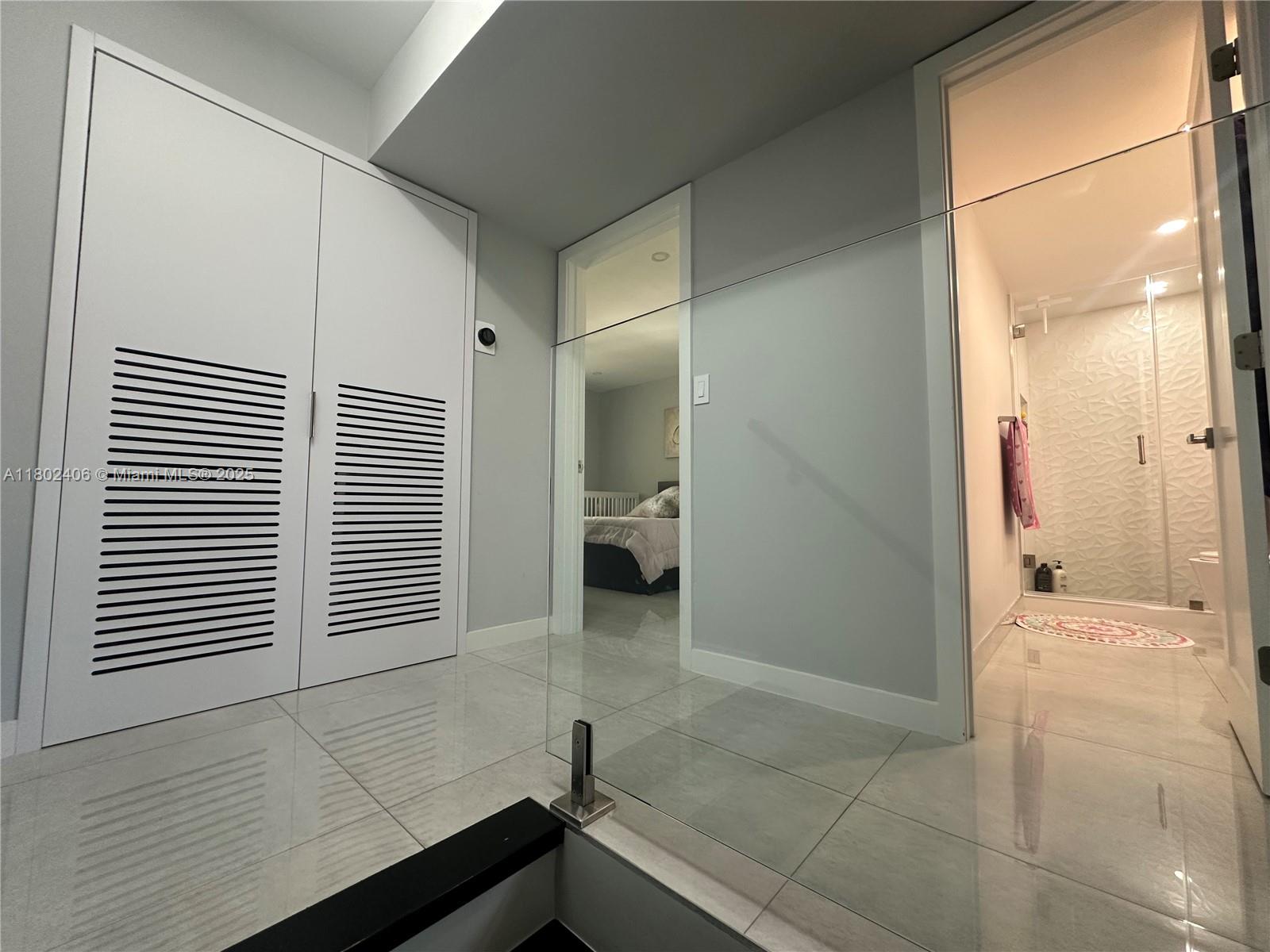 KENDALE LK TOWNHOUSE COND - Residential