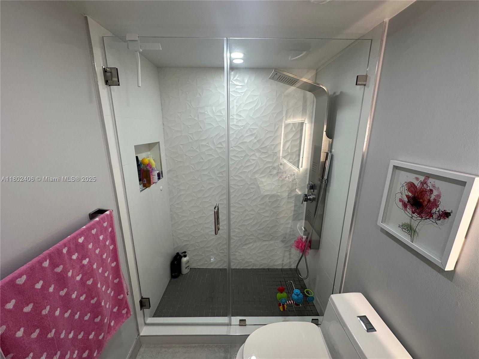 KENDALE LK TOWNHOUSE COND - Residential