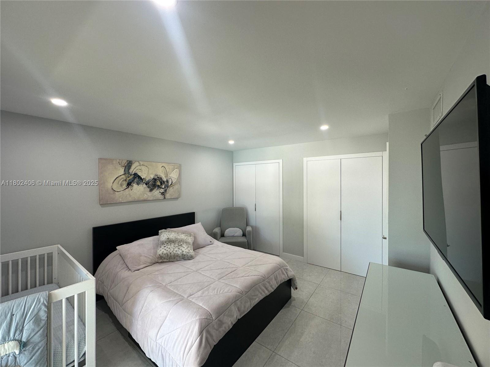 KENDALE LK TOWNHOUSE COND - Residential