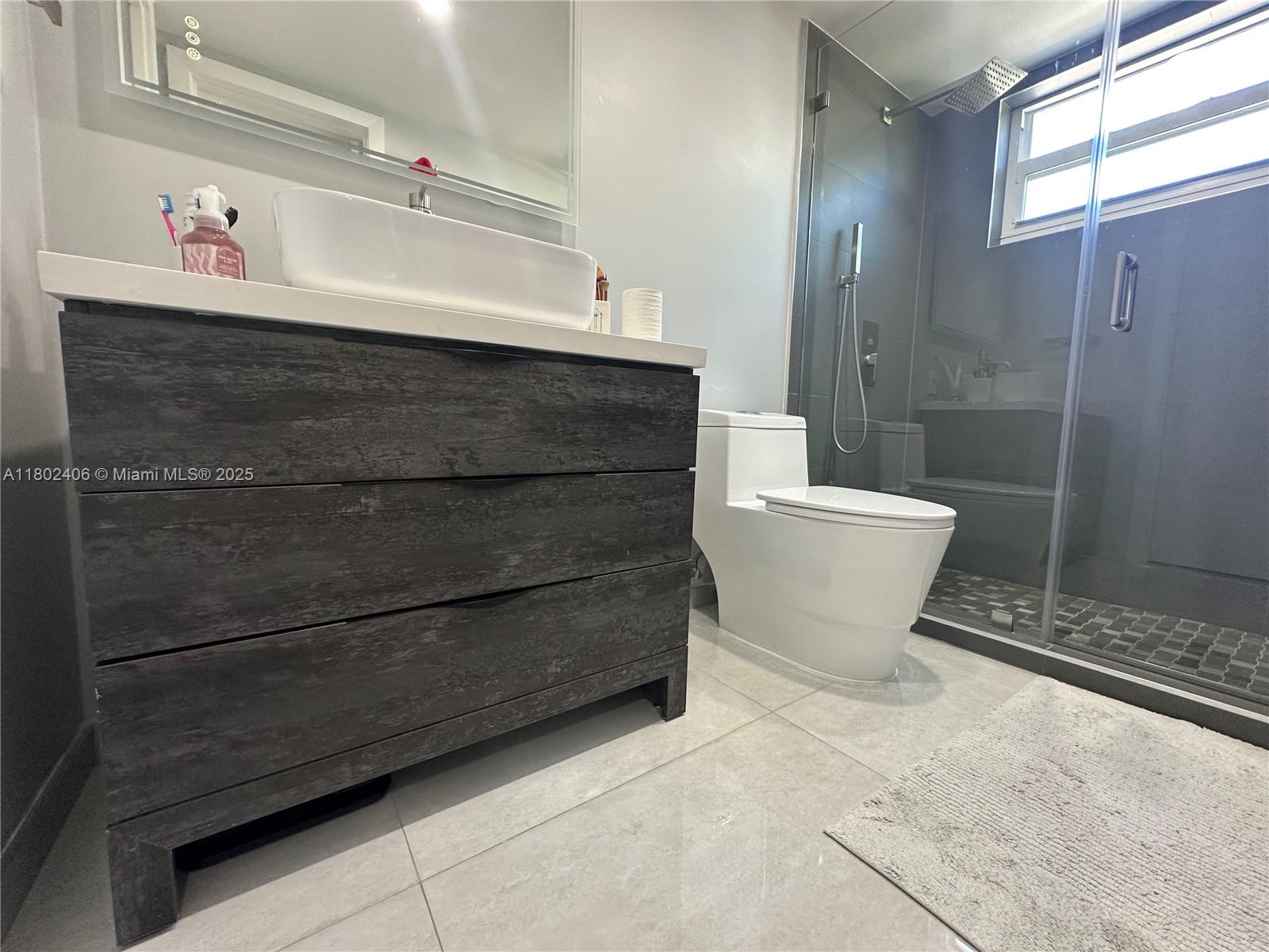 KENDALE LK TOWNHOUSE COND - Residential