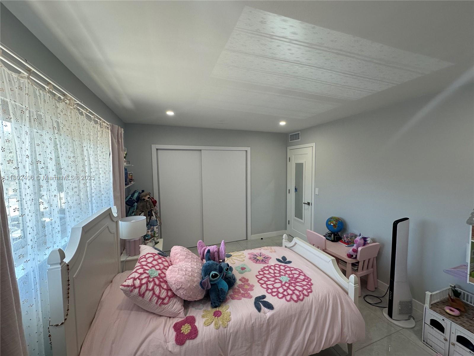 KENDALE LK TOWNHOUSE COND - Residential