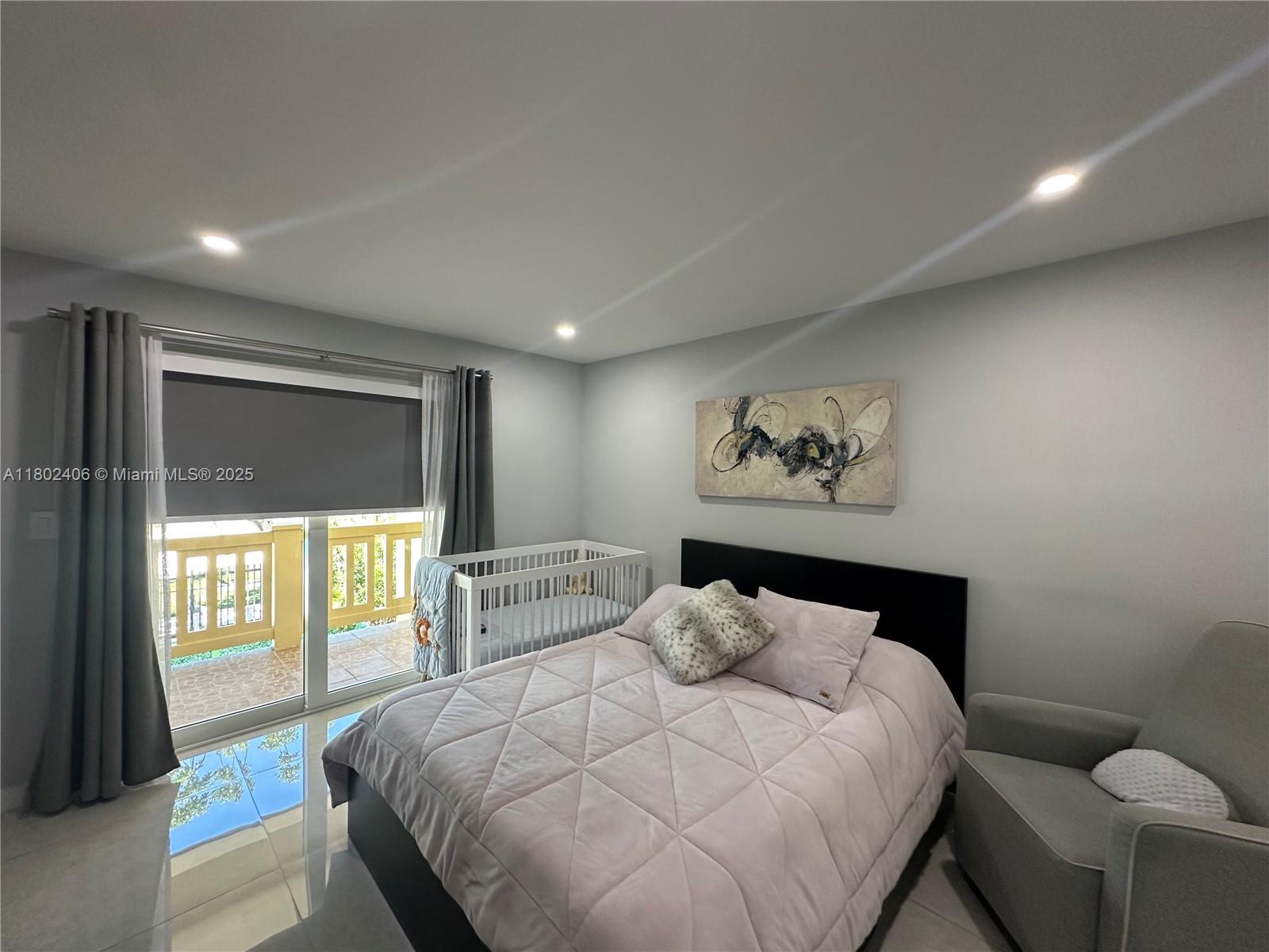 KENDALE LK TOWNHOUSE COND - Residential