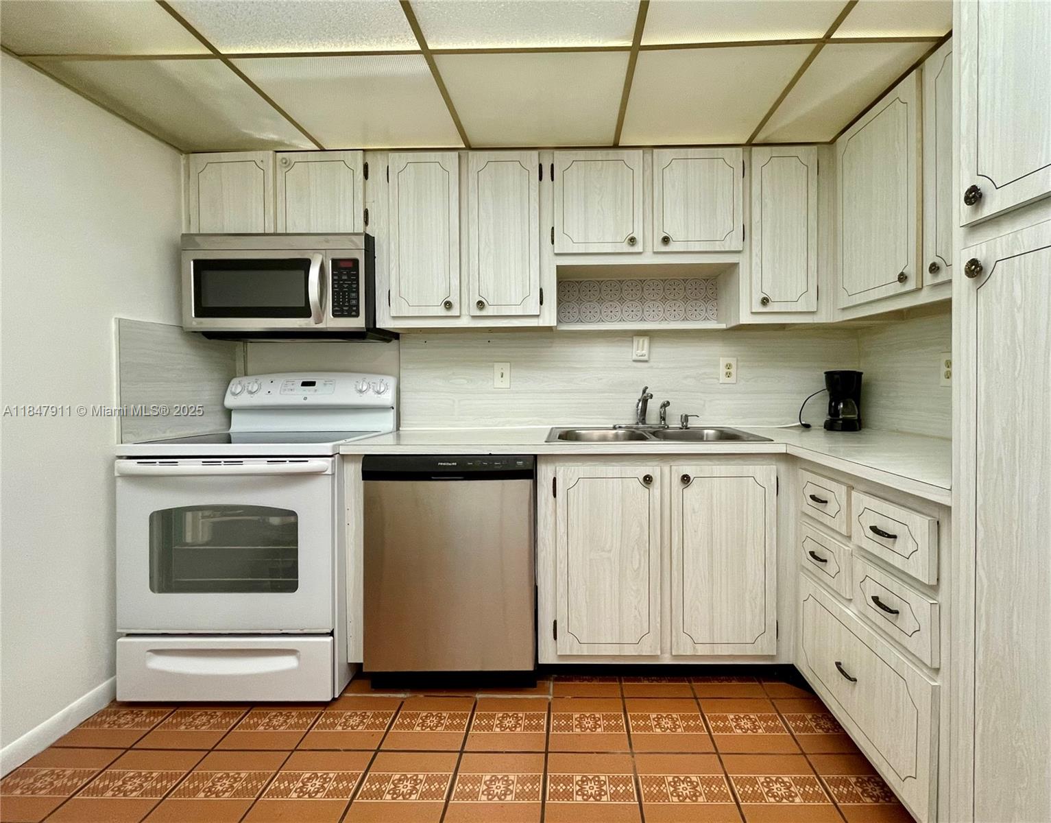 TELSTAR CONDOMINIUM INC - Residential