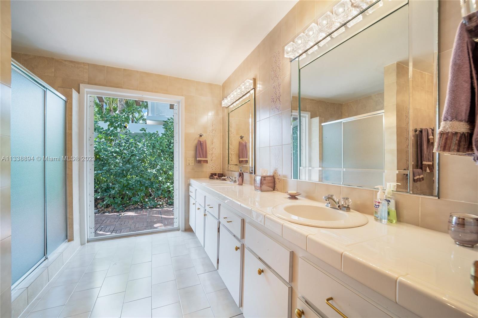 CAPE FLORIDA SUB SEC 3 - Residential