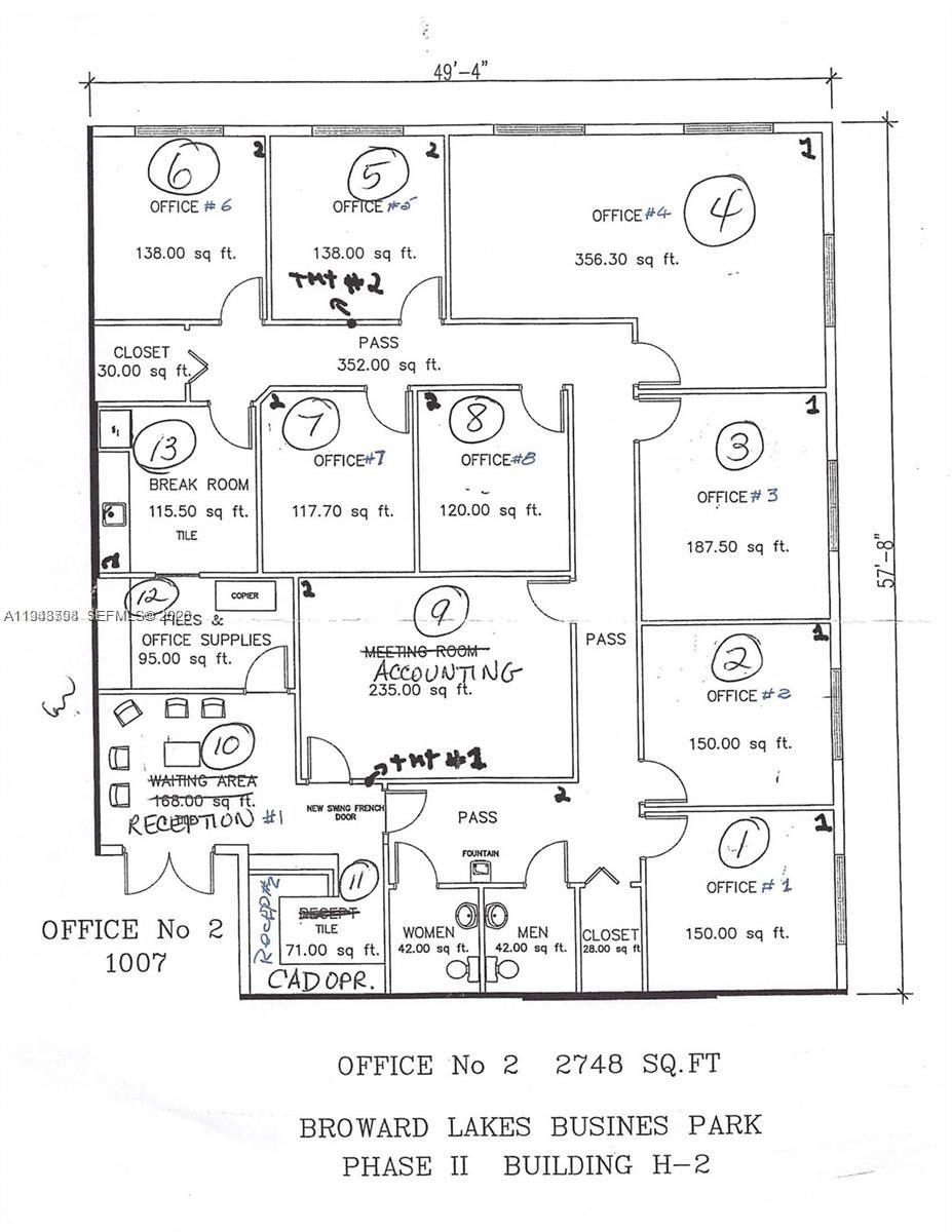 Main image without alt text