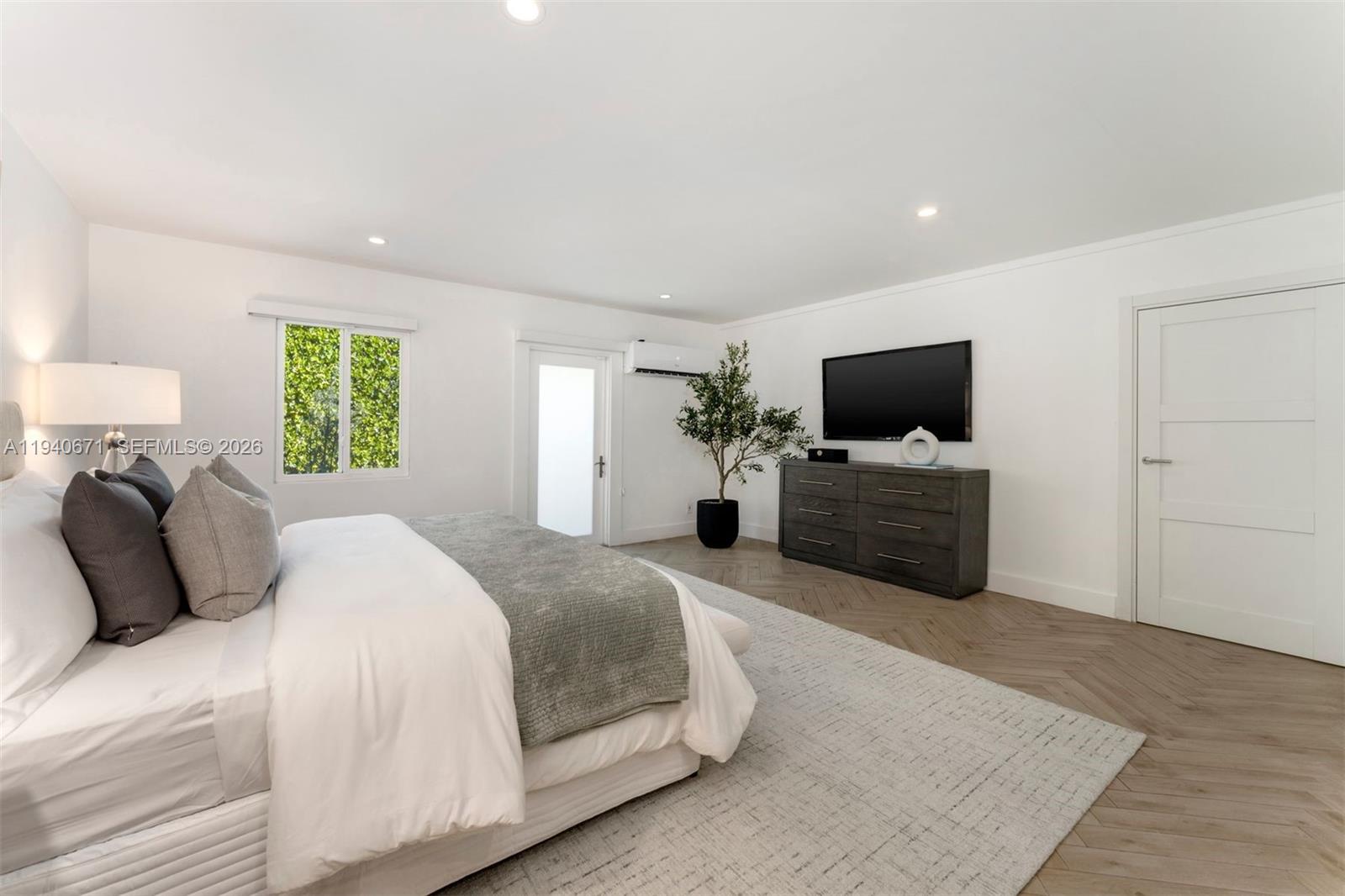 PINE TREE ESTATES - Residential