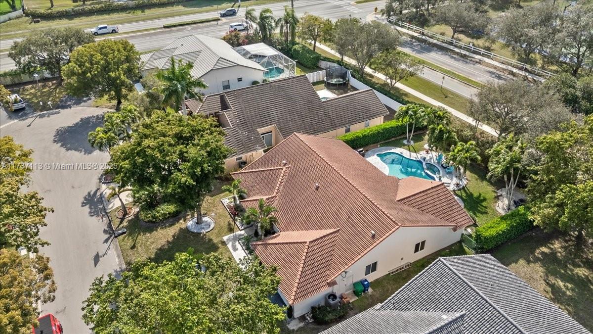 NORTH SPRINGS COURT - Residential
