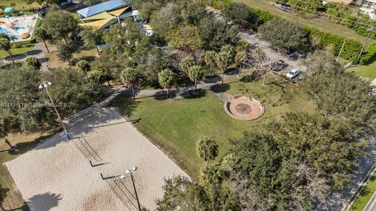 NORTH SPRINGS COURT - Residential