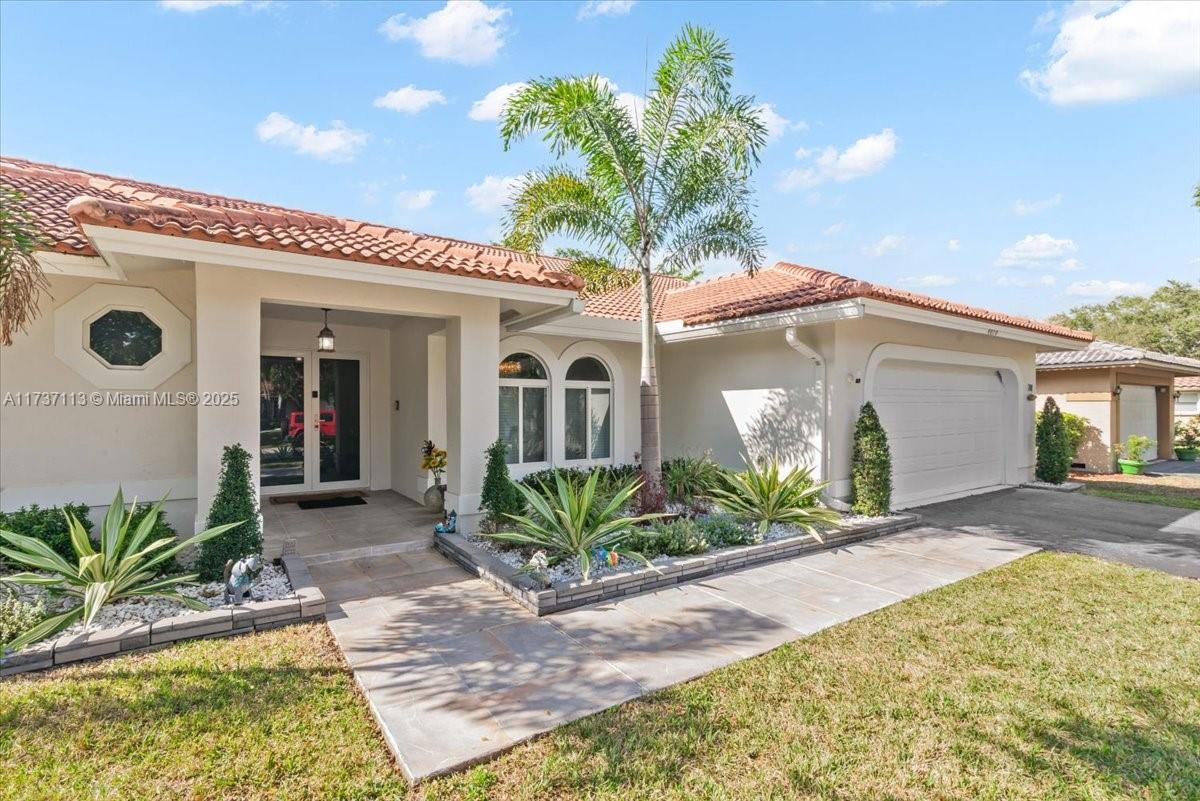 NORTH SPRINGS COURT - Residential