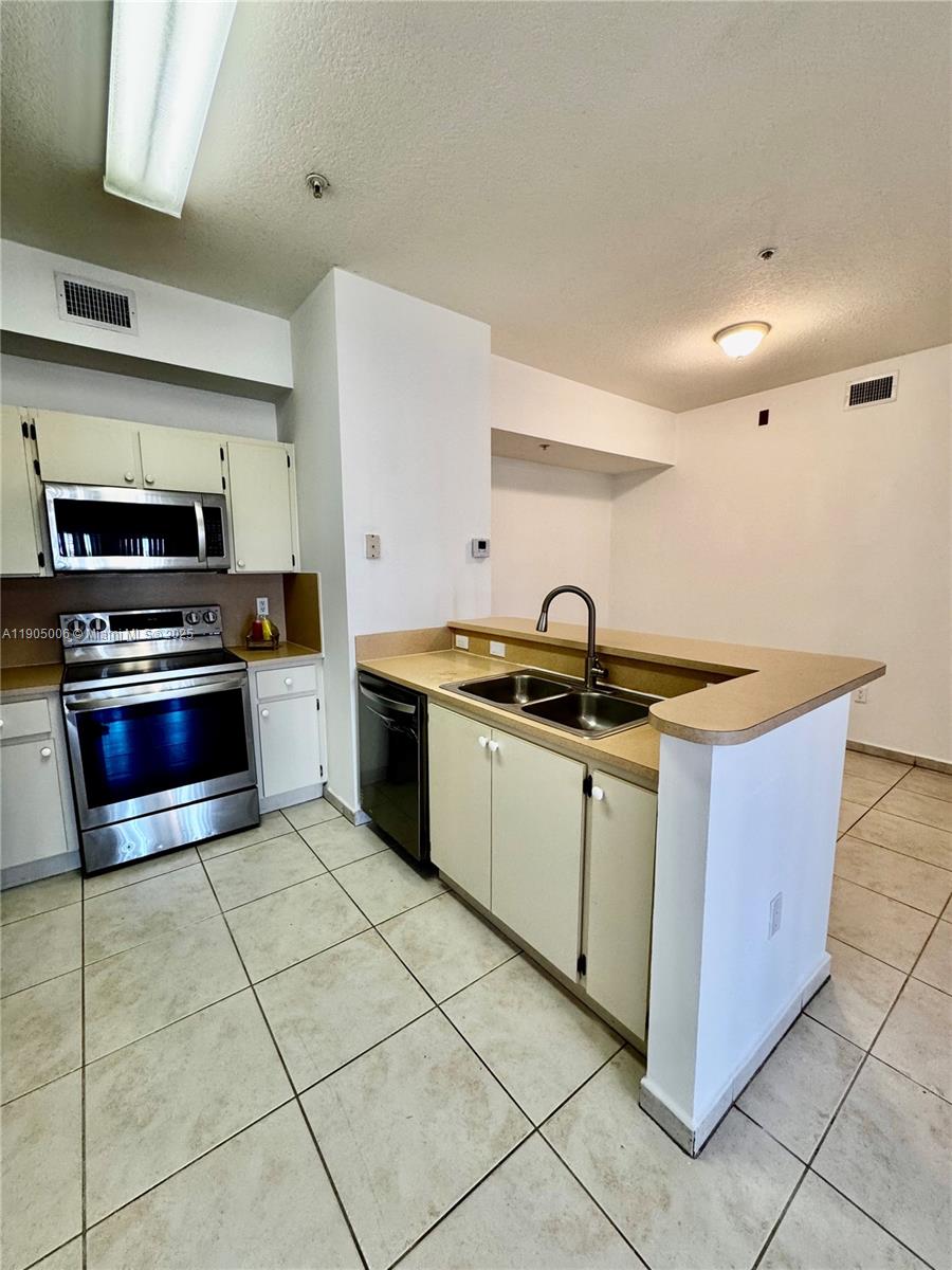 PALM GARDENS AT DORAL - Residential Lease