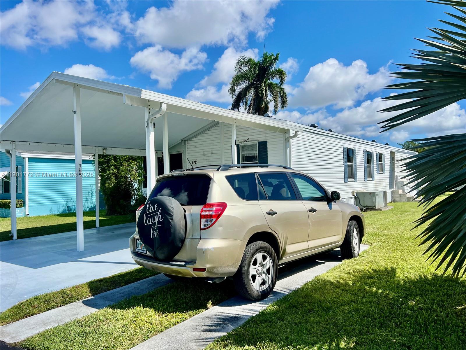 GATEWAY WEST CONDO - Residential