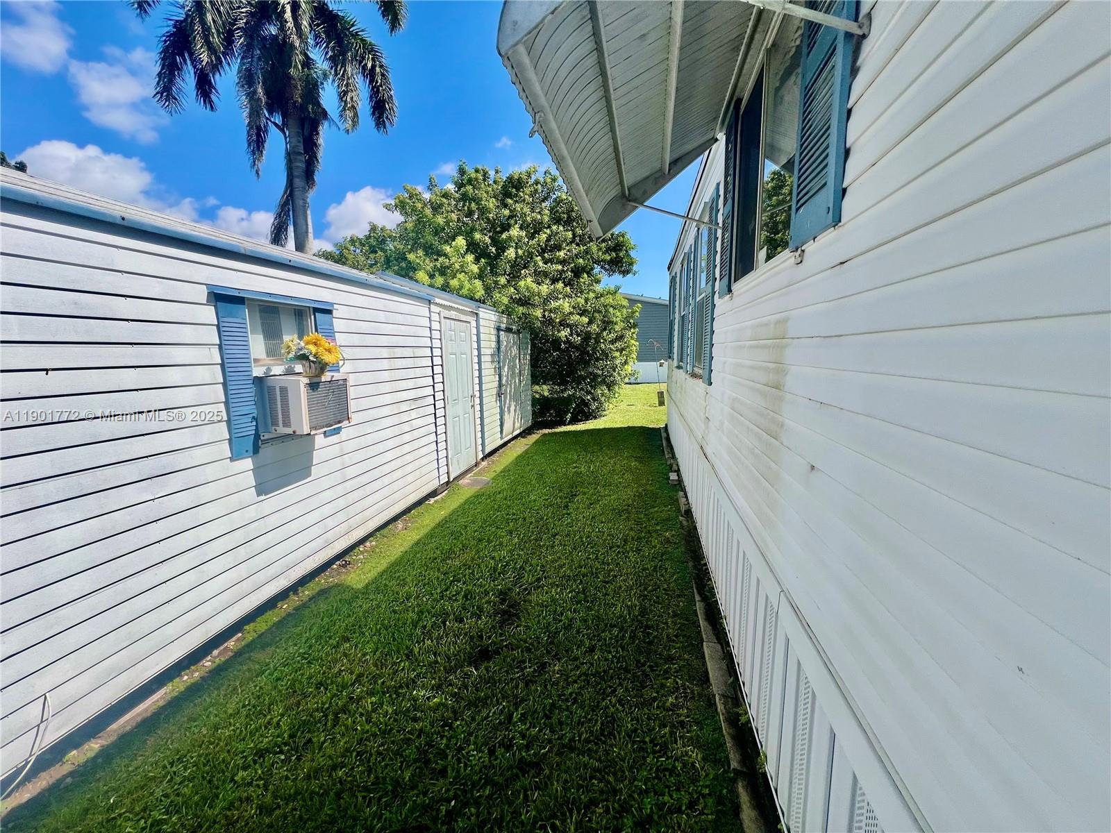 GATEWAY WEST CONDO - Residential