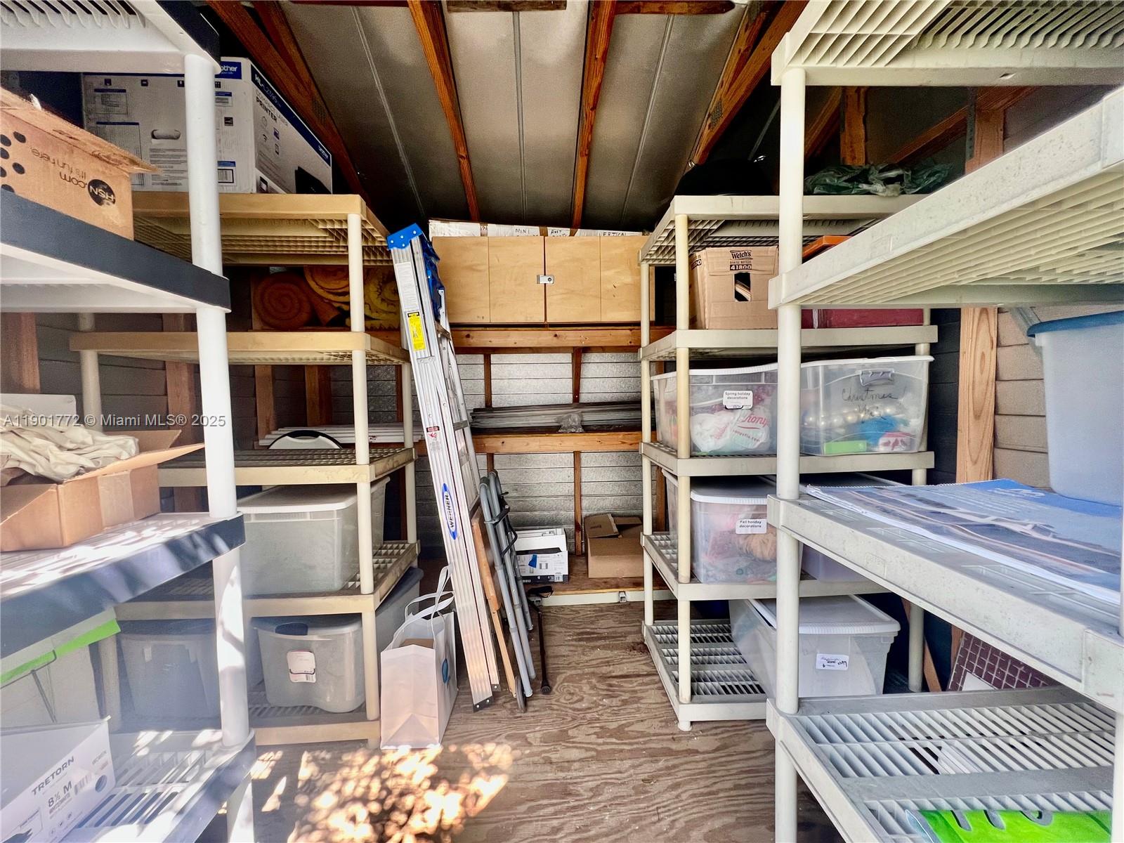 GATEWAY WEST CONDO - Residential