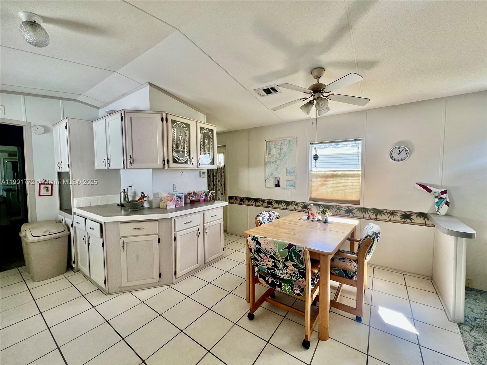 GATEWAY WEST CONDO - Residential