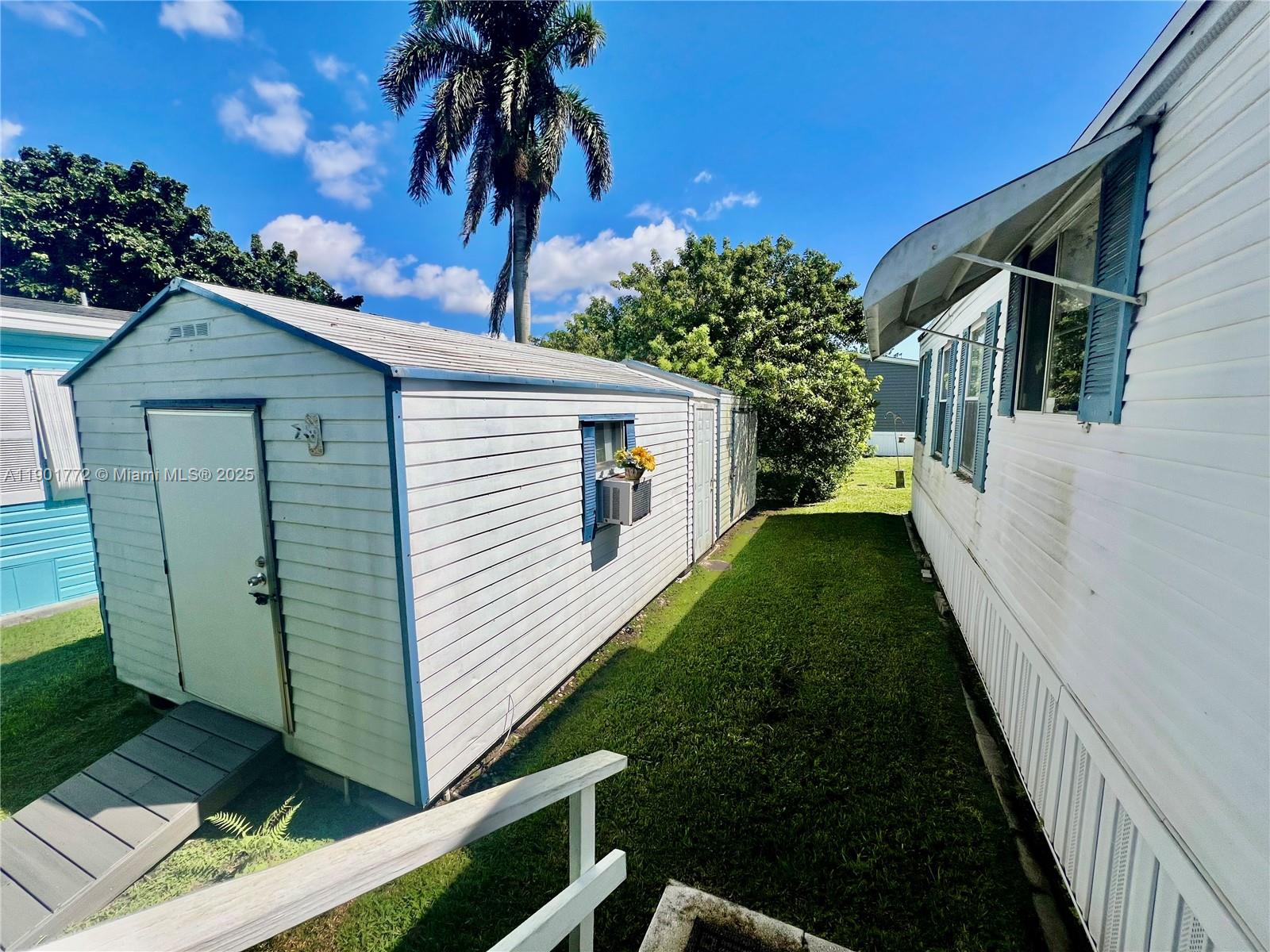 GATEWAY WEST CONDO - Residential