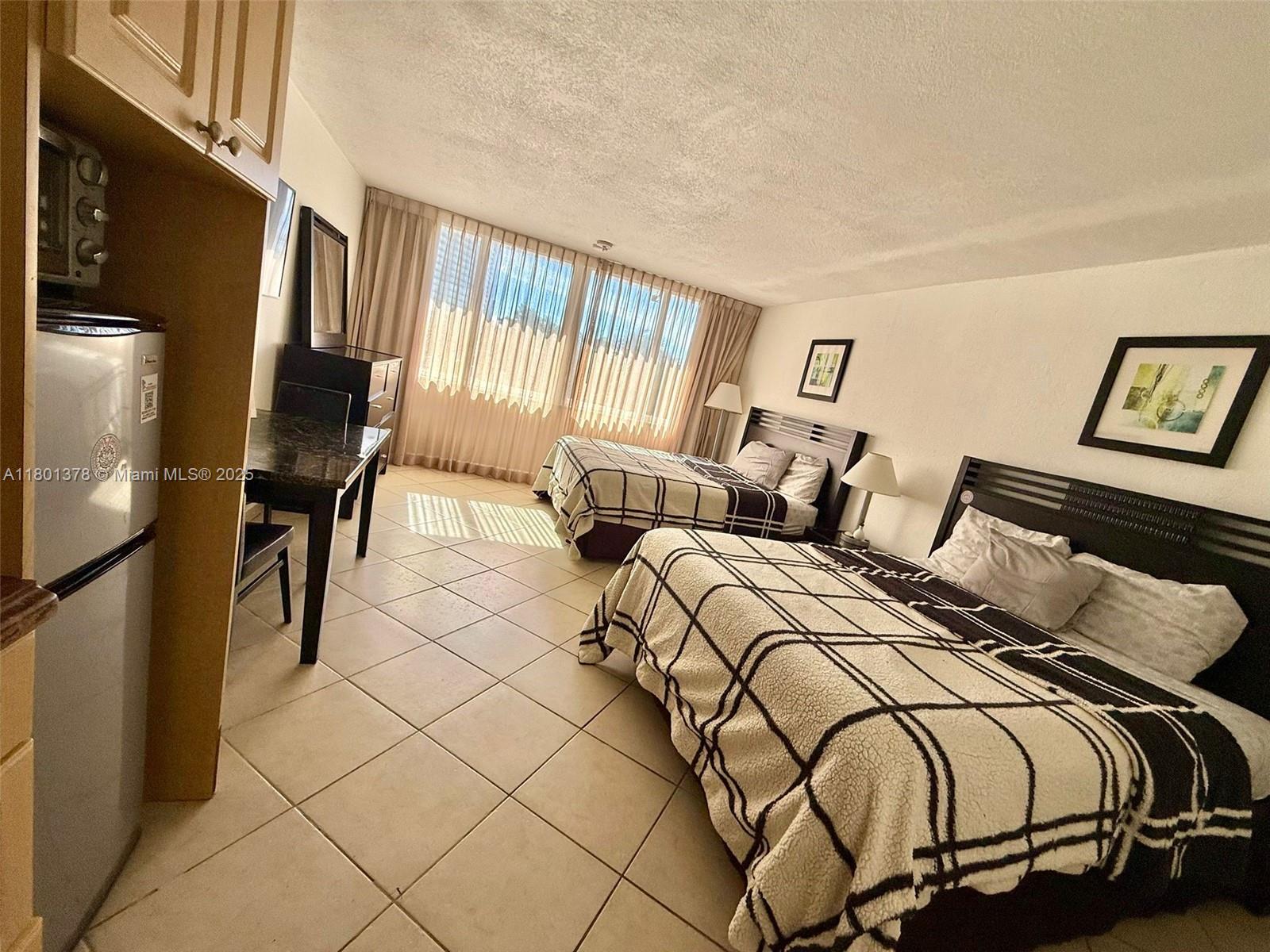 19201 Collins Ave 241