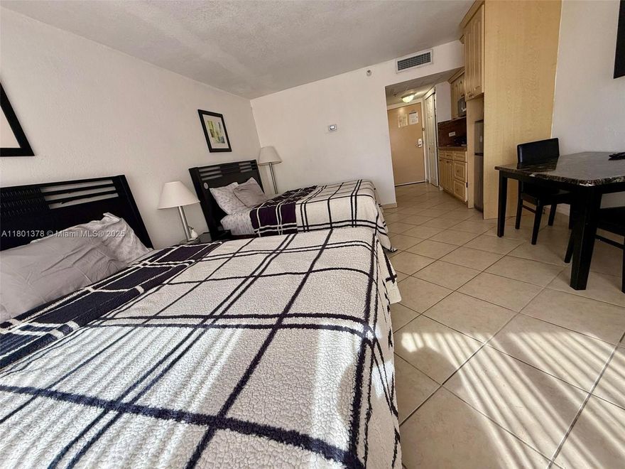 Prime Sunny Isles Beach Location.
Beautiful studio for sale in the heart of Sunny Isles Beach. This well-located building offers direct beach access along with resort-style amenities including a swimming pool, fitness center, on-site restaurants, and shops. HOA fees includes electricity, water and internet. Additional features include 24-hour security and valet parking.
The location is unmatched. The unit is currently rented with all utilities included (water and electricity). Short-term rentals are allowed, providing excellent flexibility and strong investment potential. Seller offers financing.
A unique and convenient opportunity for investors and end-users alike.