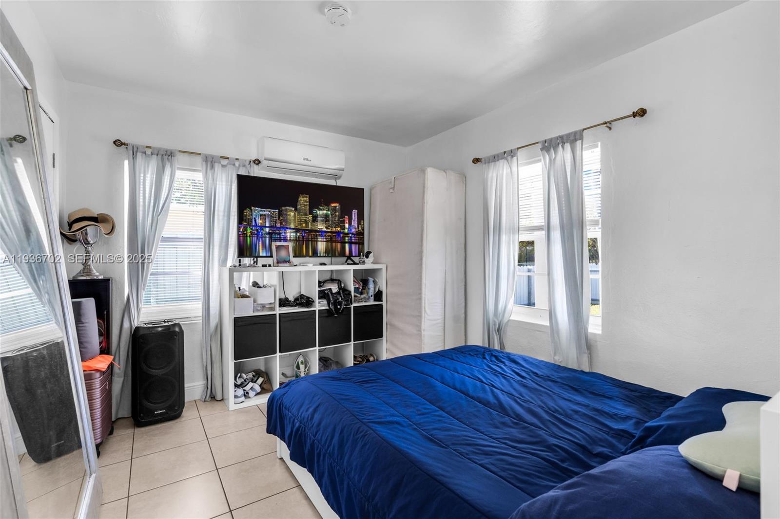 LINCOLN PARK THIRD ADD - Residential