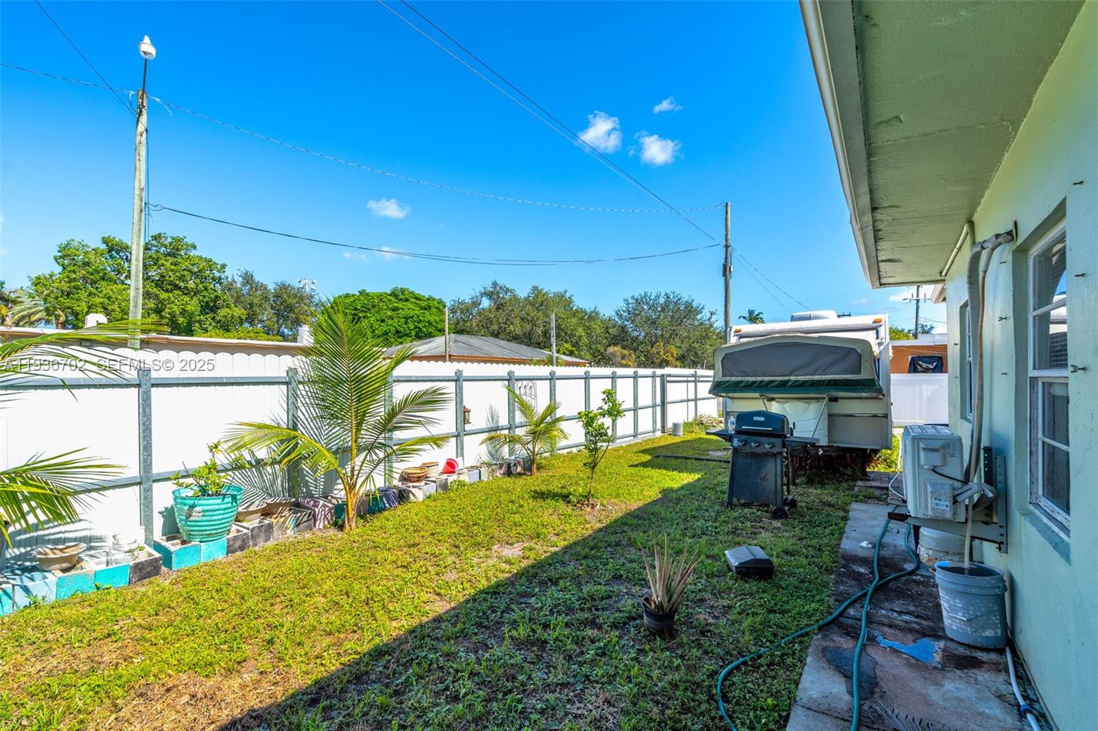 LINCOLN PARK THIRD ADD - Residential