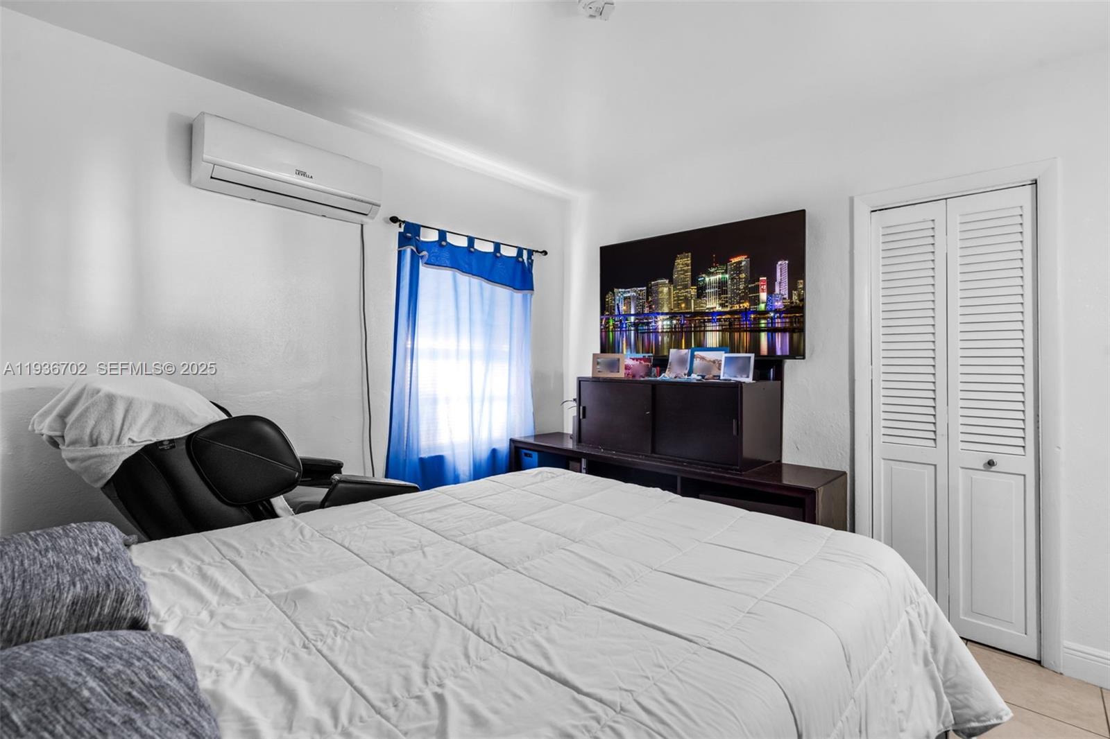 LINCOLN PARK THIRD ADD - Residential