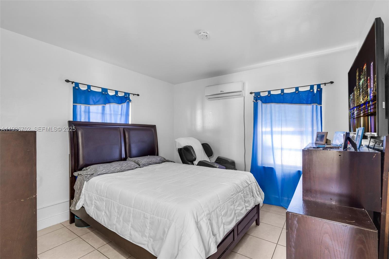 LINCOLN PARK THIRD ADD - Residential