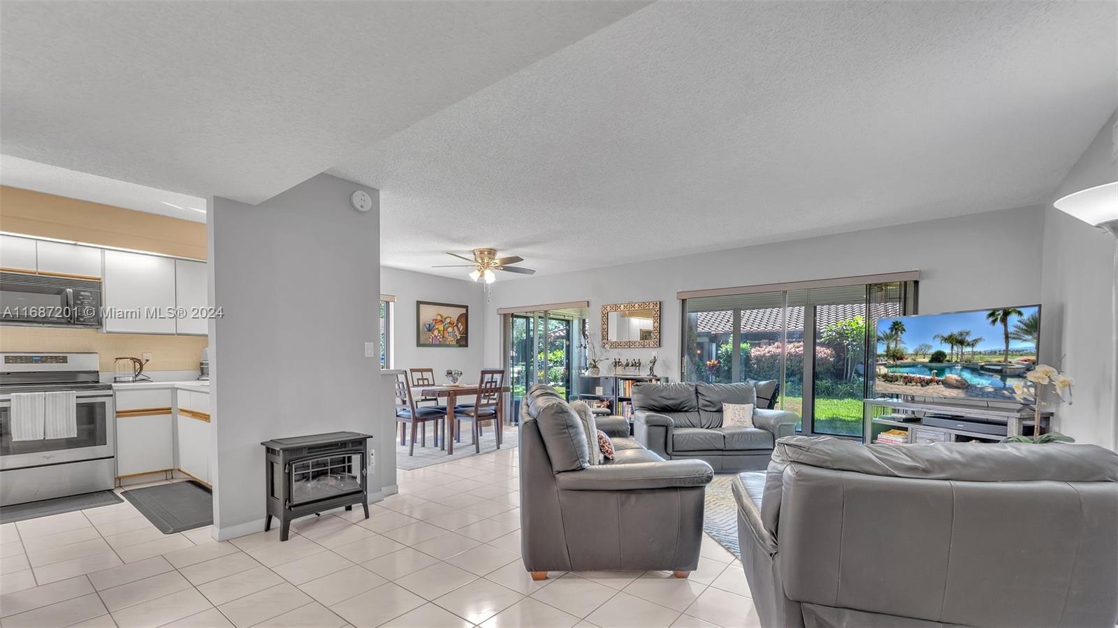 PALM CHASE CONDO - Residential