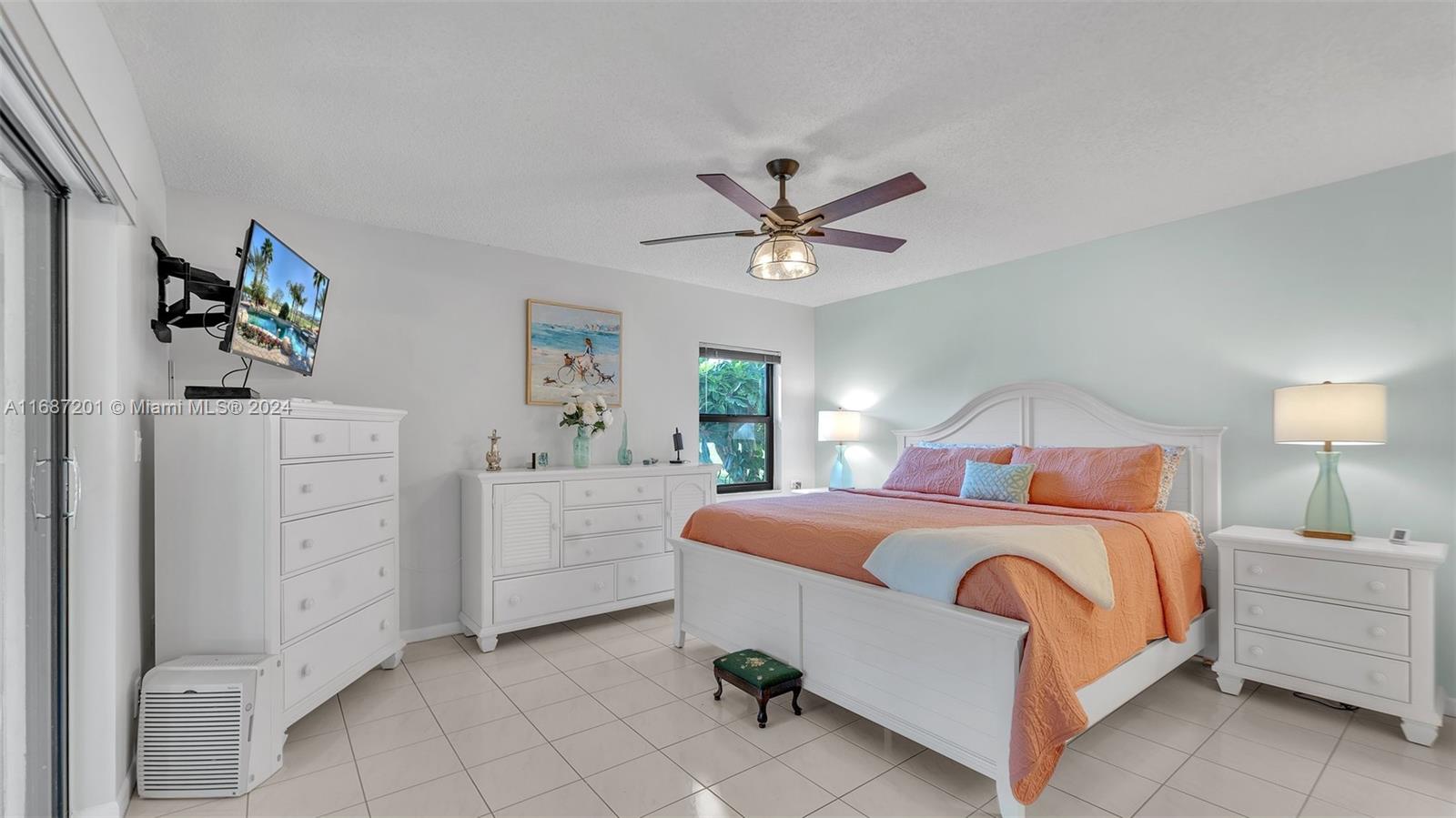PALM CHASE CONDO - Residential