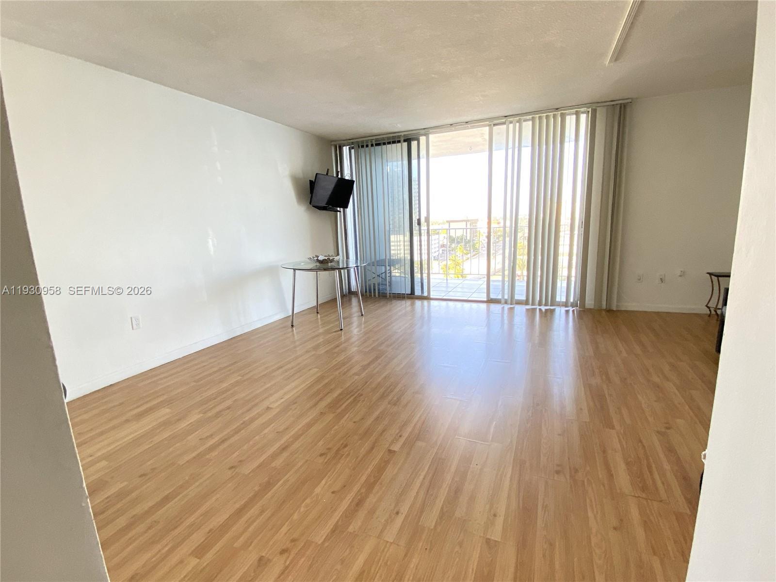 KENNEDY HOUSE CONDO - Residential