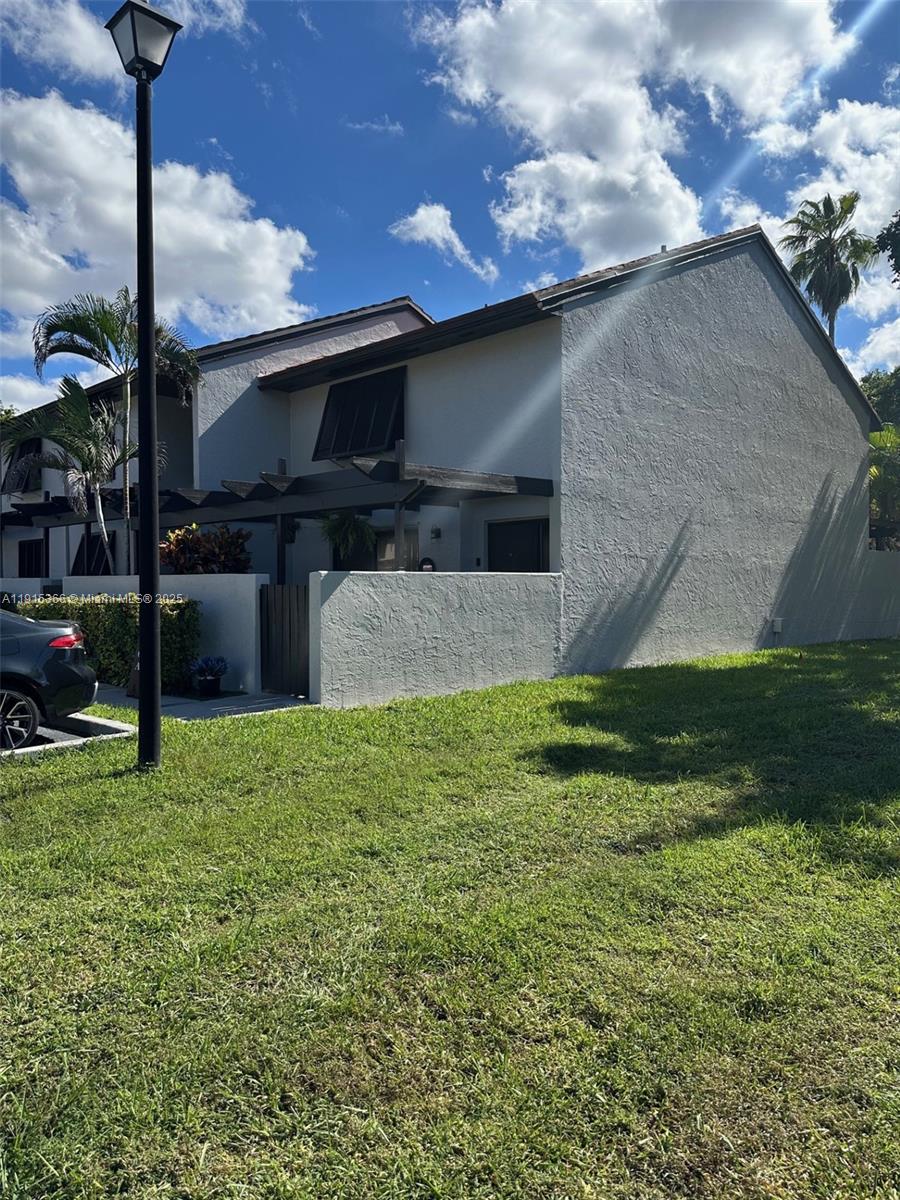 CALUSA POINT - Residential