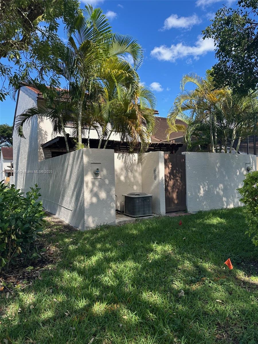 CALUSA POINT - Residential