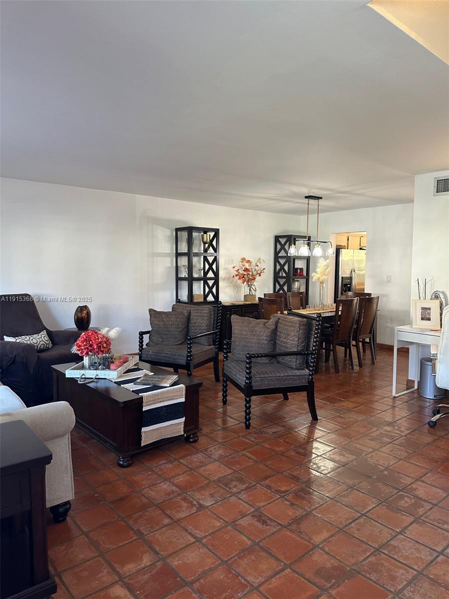 CALUSA POINT - Residential