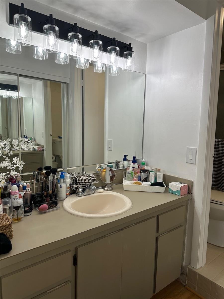 CALUSA POINT - Residential