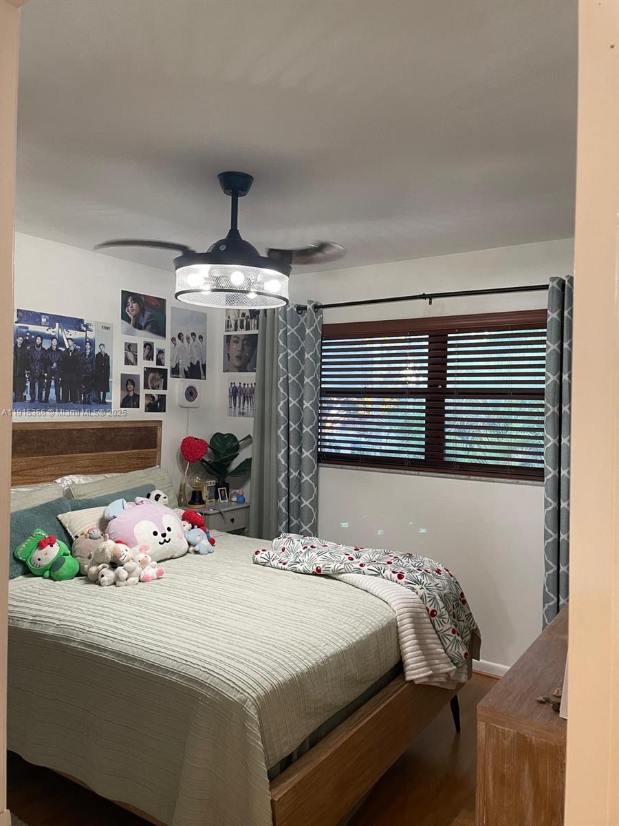 CALUSA POINT - Residential